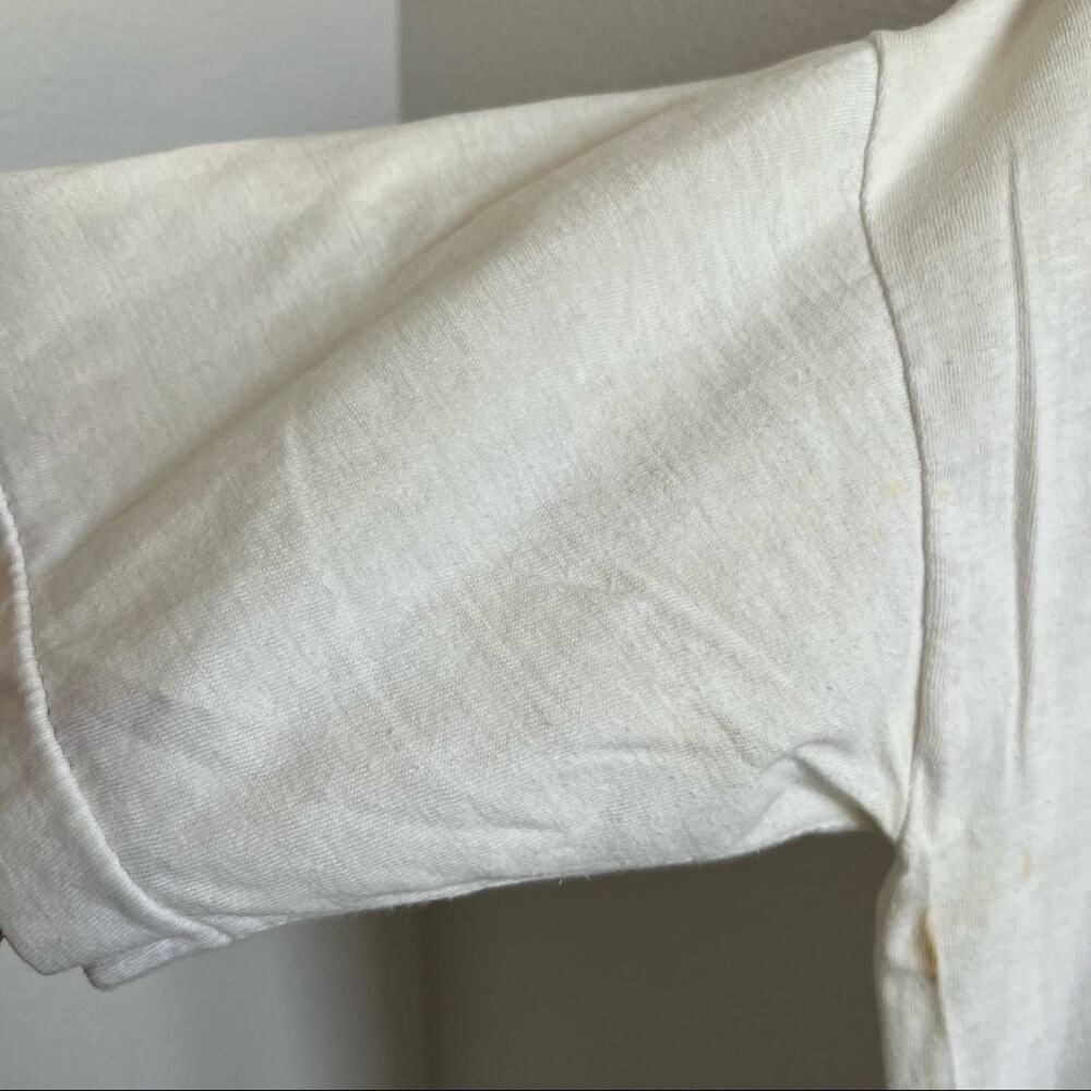 Vintage 1988 The California Raisins Play in the Bowl of Raisins Graphic T-Shirt - Picture 4 of 13